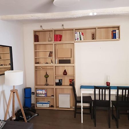 Spacious Town House With Balcony Montagnac  Exterior photo